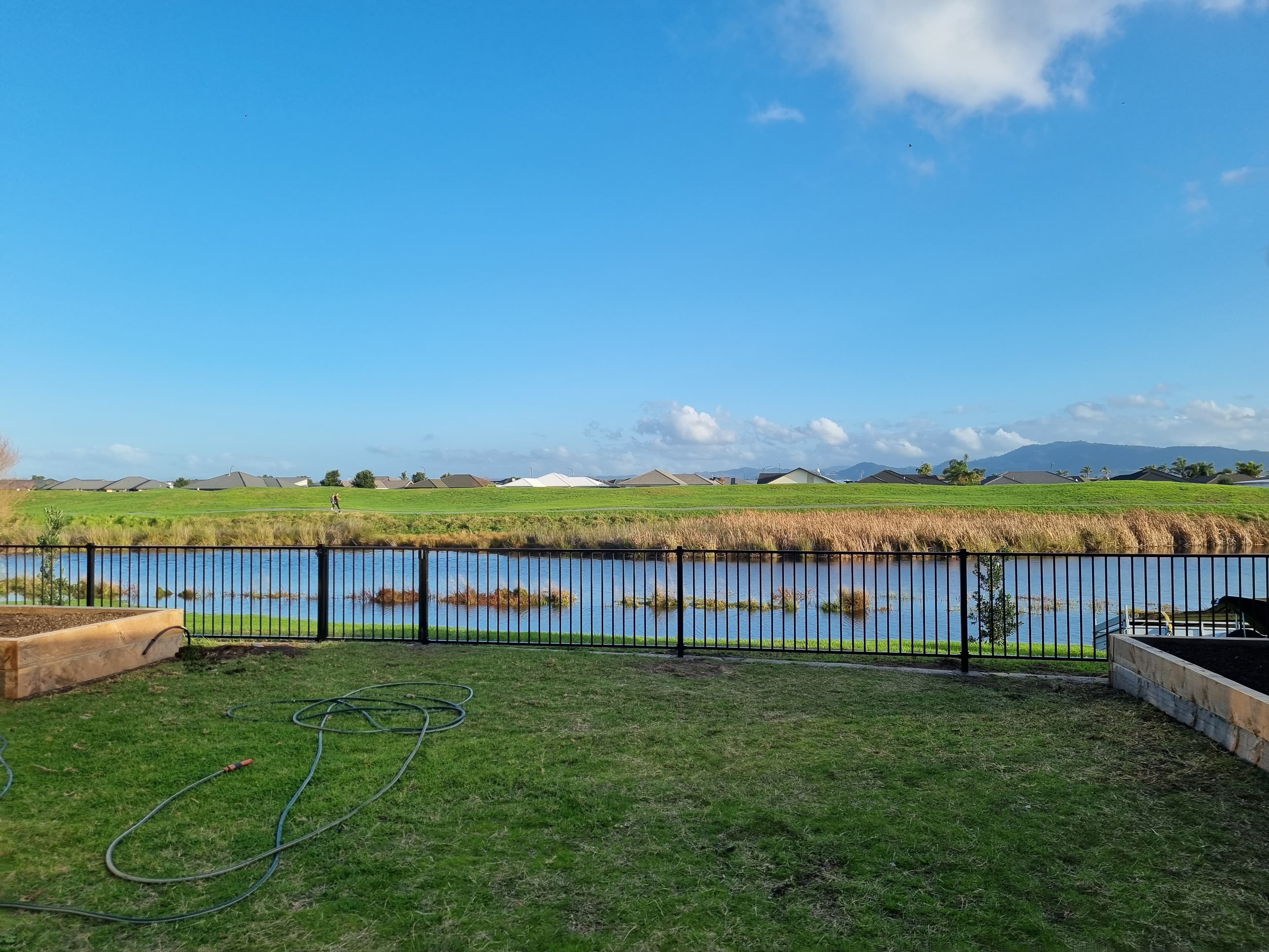 header-background
